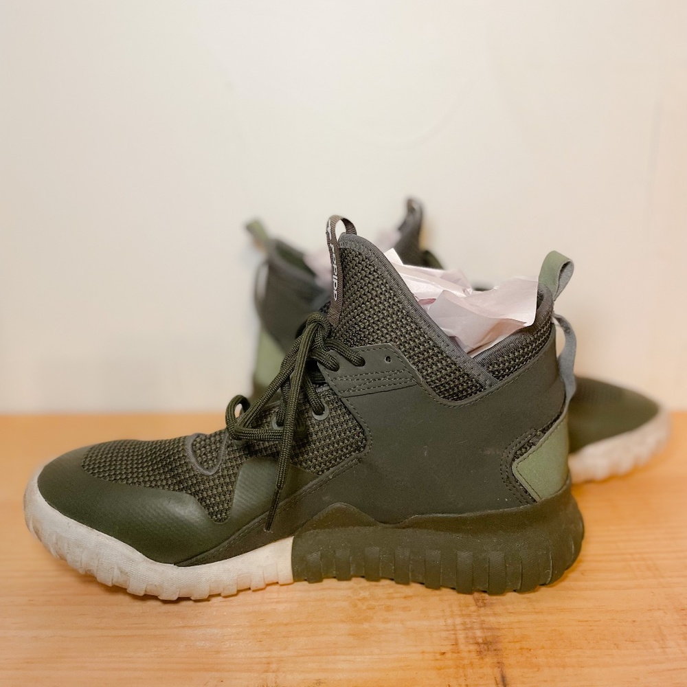 Adidas Tubular Sneakers in olive green